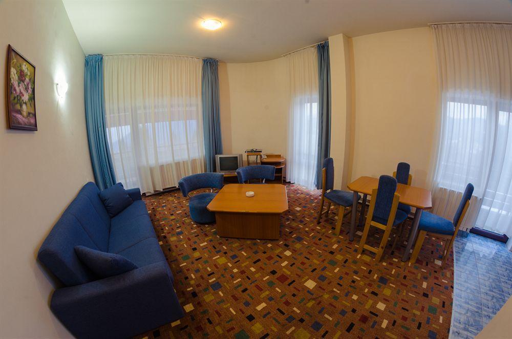 Hotel Hera Predeál Kültér fotó