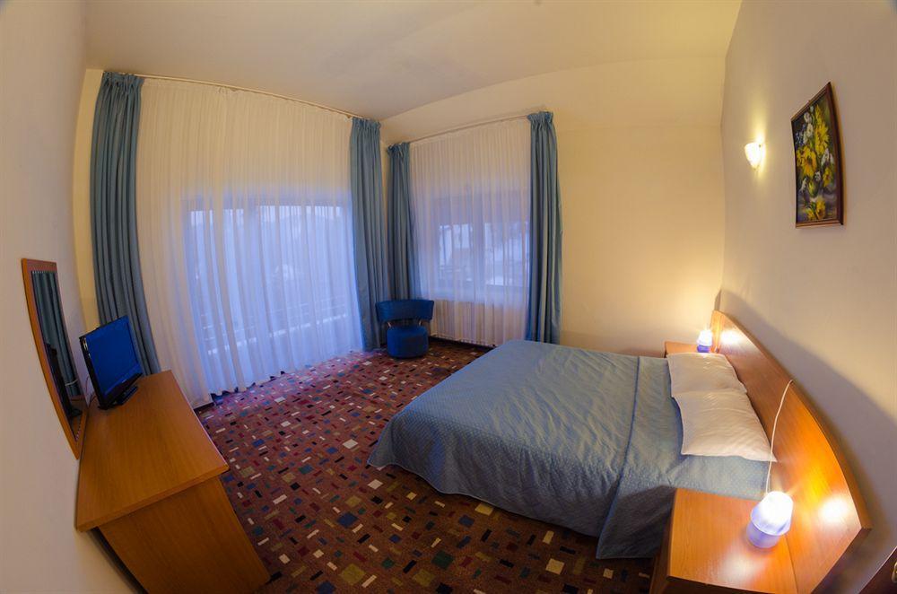 Hotel Hera Predeál Kültér fotó